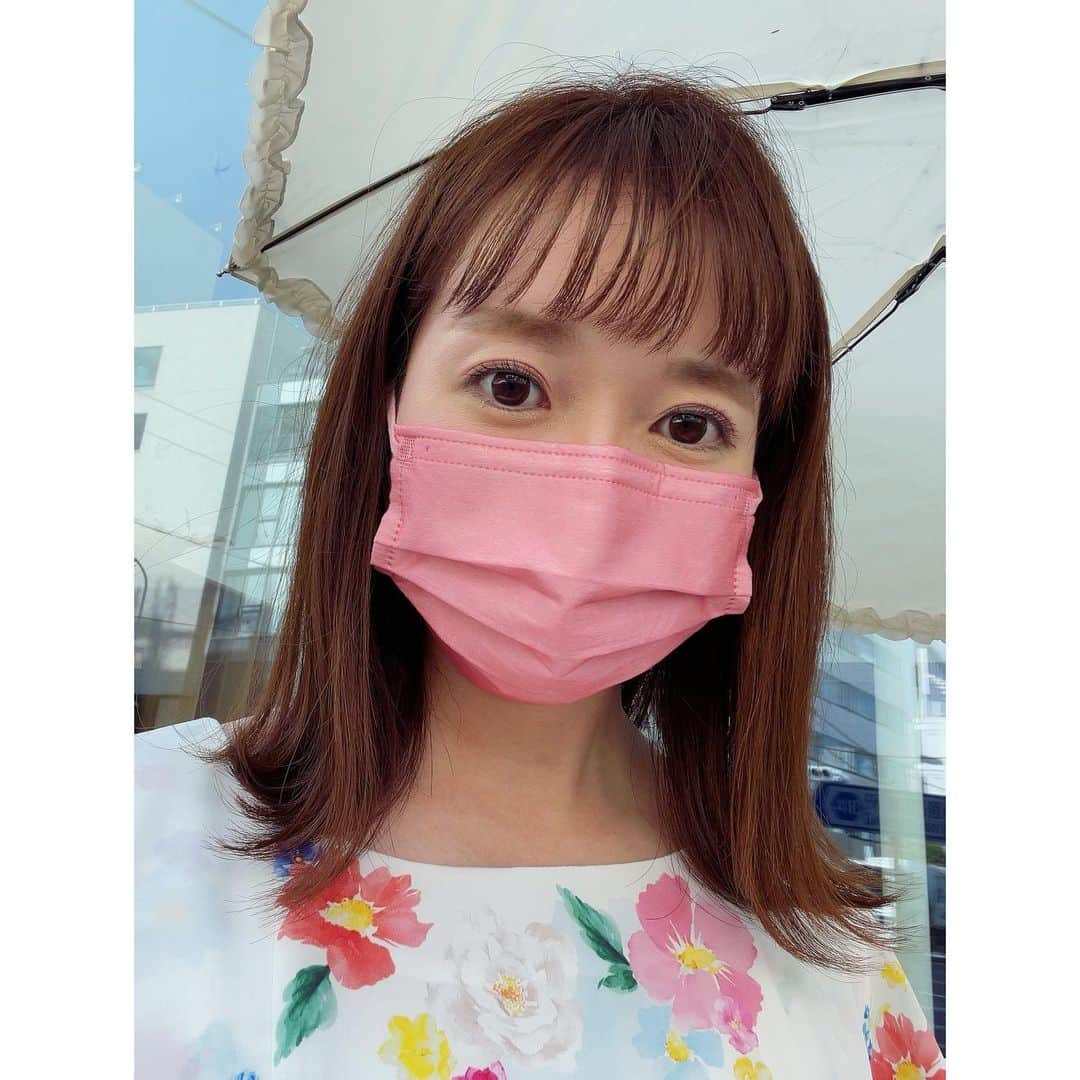 長谷川朋加のインスタグラム：「♡  ✎५⋆*{ 早起きばんざい } ୨୧-------------------------------- ୨୧  おはようございます☀🌈 昨日は5時起きでアールビーズへ🏃‍♀️ 朝から楽しいインタビューを させてもらいました(*´꒳`*)🎤 早起きは三文の徳だね〜！  来月発売の月刊ランナーズに 掲載予定なのでまた報告します♪  今年の柴又100k出たい！ 久々にウルトラ走りたい！  では、今日も楽しくハッピーに☺️💓  ୨୧ -------------------------------- ୨୧ #やりたい事は全部やる #全力前向き前のめり #走るの大好き」