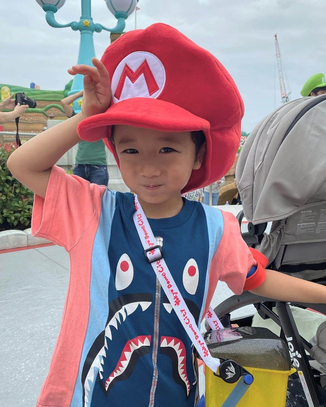 谷口紗耶香のインスタグラム：「ユニバー💛🍄初マリオ まだまだ混んでて小さい子連れには大変だった…w」