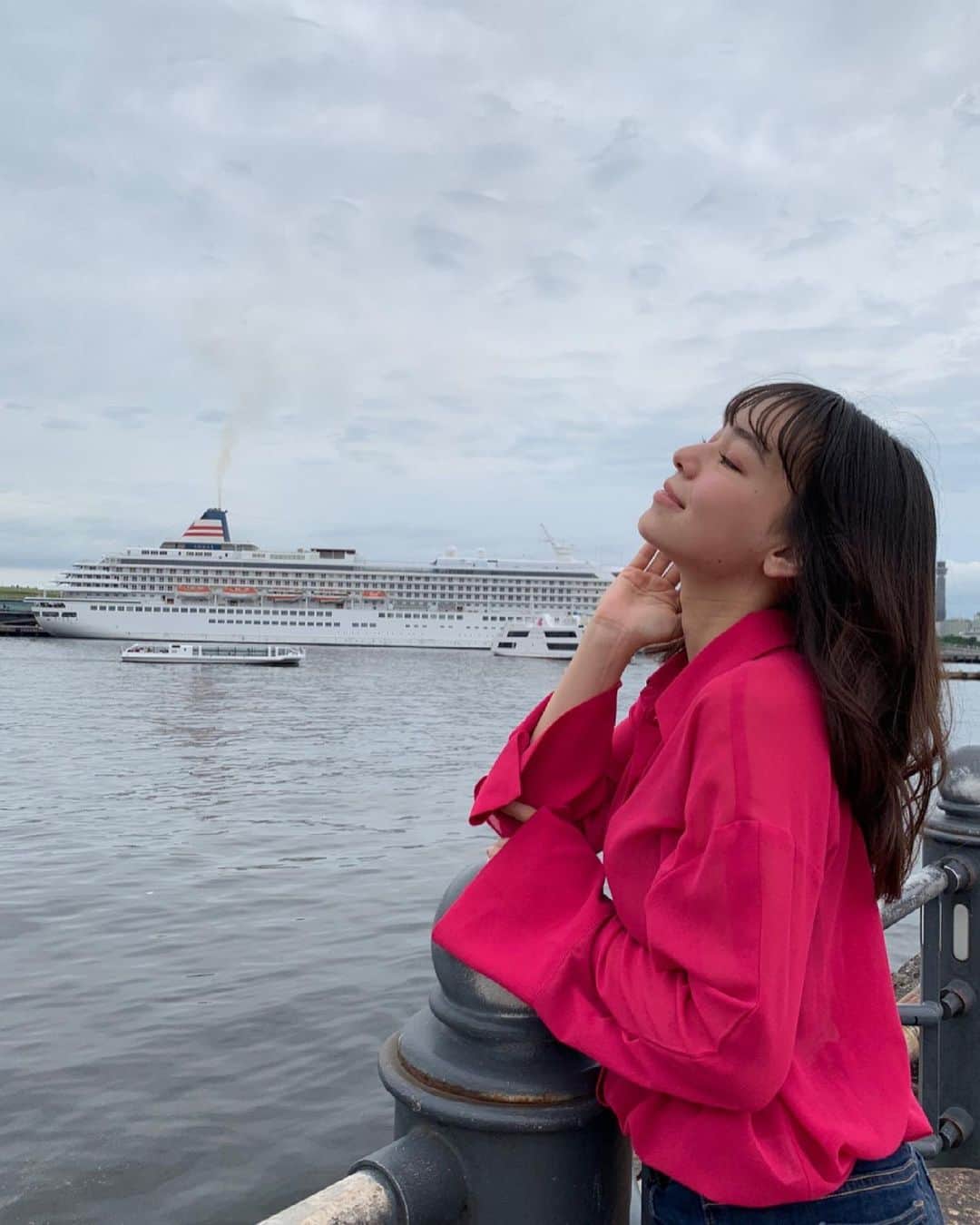 のインスタグラム：「🛳  ・  #横浜 #船 #海」
