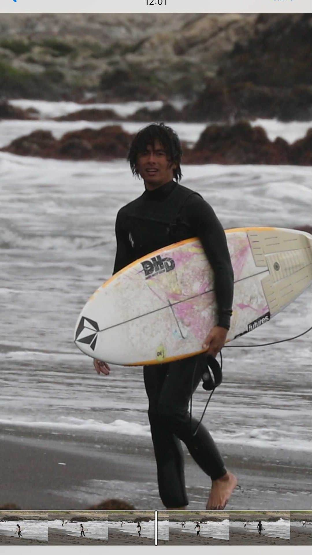 佐藤魁のインスタグラム：「. . . .you have these  two and rice ,farm ,friend, #blackpumas #colors can be natural 🎥　 @kengo.takaoka   narayani namoste🧘‍♂️  @volcomjapan #volcomwetsuits  @cafe_maemae  @dhdsurfjapan  @eyevol_official  @maneuverline.surfjp @octopusisreal  @futuresfins」