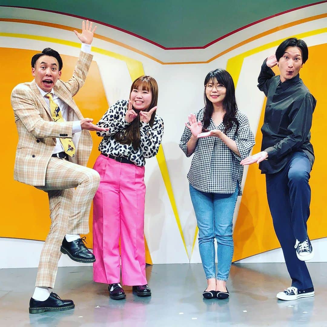 海老原歩美のインスタグラム：「パラダイスキス ありがとうございました🐸  #パラダイスキス #相席スタート #マリーマリー #神保町よしもと漫才劇場」