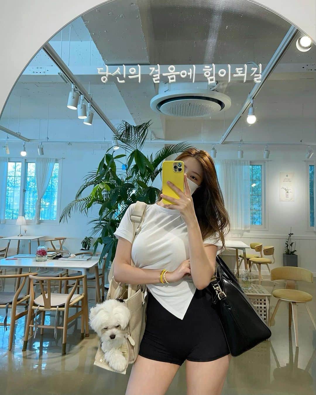 Choi Somiさんのインスタグラム写真 - (Choi SomiInstagram)「⠀⠀⠀⠀ #글랜더 #glander  함께이면 늘 즐거운 우리 ߮߰🖤߮߬ ⃕」6月30日 23時28分 - cxxsomi