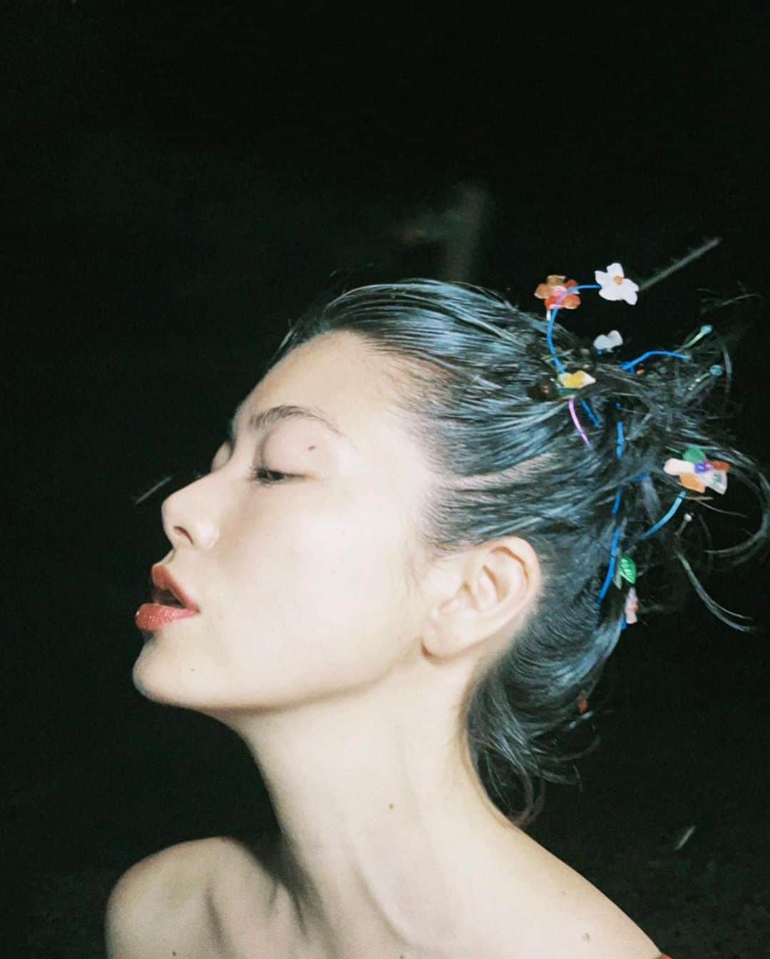 森星さんのインスタグラム写真 - (森星Instagram)「髪、藍染しました🦋Japanese indigo hair dye」6月30日 16時18分 - hikari