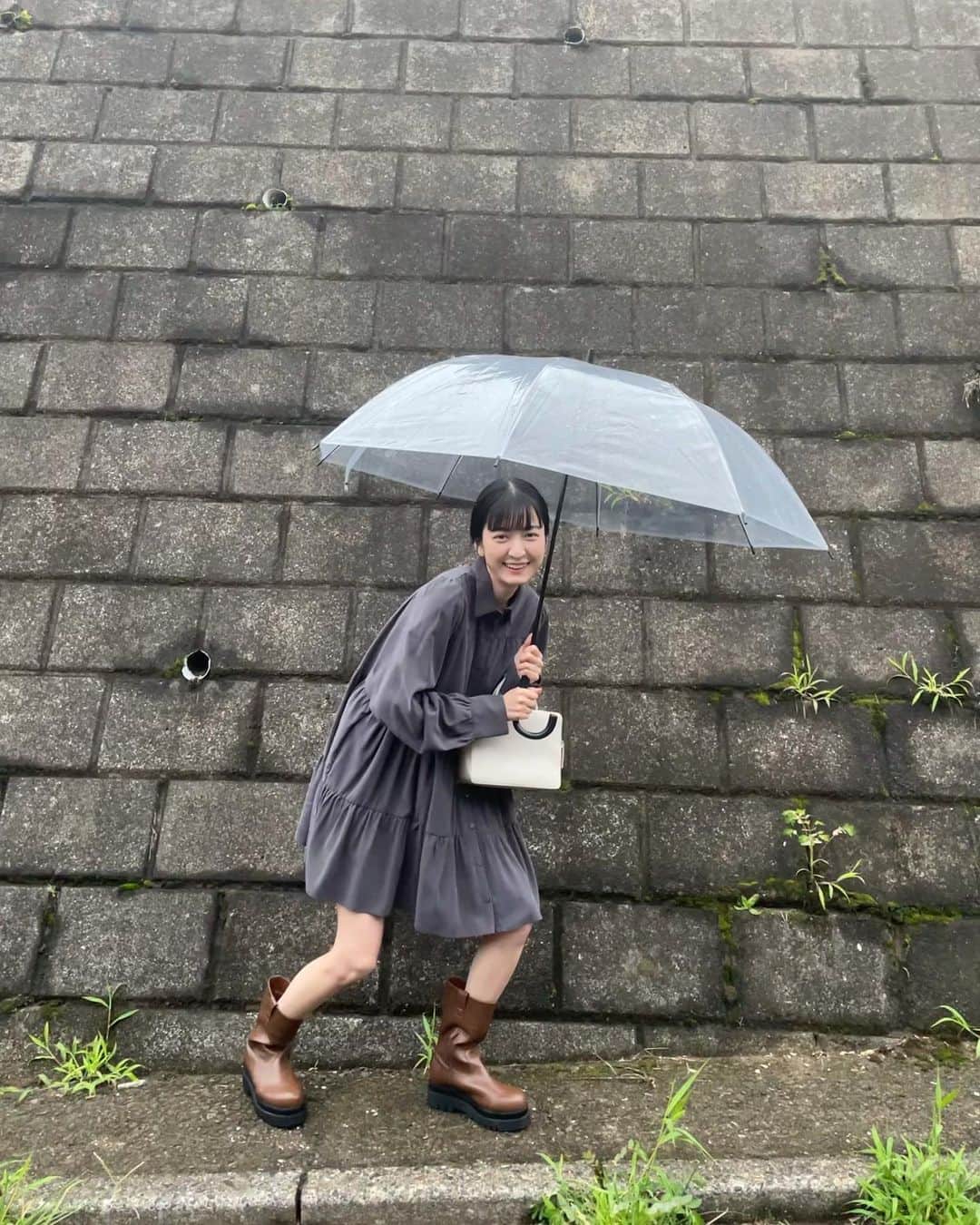 成田愛純さんのインスタグラム写真 - (成田愛純Instagram)「雨の日コーデ🍬  onepiece :zara boots : moussy」6月30日 19時38分 - narita_asumi.official