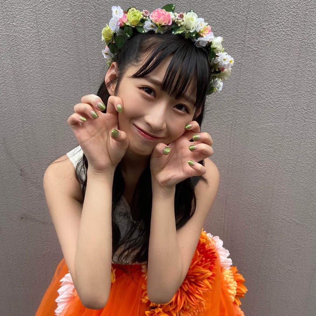 松本愛花さんのインスタグラム写真 - (松本愛花Instagram)「私、松本愛花は2021年6月30日をもちましてSUPER☆GiRLSを卒業しました。🍊🧡 ⁡  この投稿が最後になります。 ⁡  愛花と出会ってくれた全ての皆さん、 本当にありがとうございました！✨ ⁡  アイドルで居させてくれて、キラキラさせてくれてありがとう。本当に感謝の気持ちでいっぱいです！ ⁡ ⁡ こんなにも大好きでかけがえのない大切なファンの皆さんと出会えて、好きになれて、好きになってくれて心から幸せで贅沢者だなと本当に思います☺️ ⁡ ⁡ ⁡ これから私ら新たな夢に突き進んでいきますが、必ず夢を叶えてまた皆さんの前に戻ってこられるように精一杯頑張ってきます！✦. ⁡ ⁡ どうか皆さん元気でいてください！✿  ⁡ずっと忘れません！忘れないでいてね！ ⁡  さらに大きくなった私でまたいつか会えますように。💫 ⁡ ⁡  ⁡ 待っていてください。🍀 ⁡ ⁡ ⁡ ⁡ 本当に本当に皆さんの事が大好きです。ありがとうございました！🍊🧡 ⁡ ⁡ ⁡ ⁡  ー松本愛花ー #ここからこのアカウントはログアウトになります。 #ありがとう #一生忘れない  #全部大切な宝物達です 🧡」7月1日 2時39分 - aika_matsumoto.official