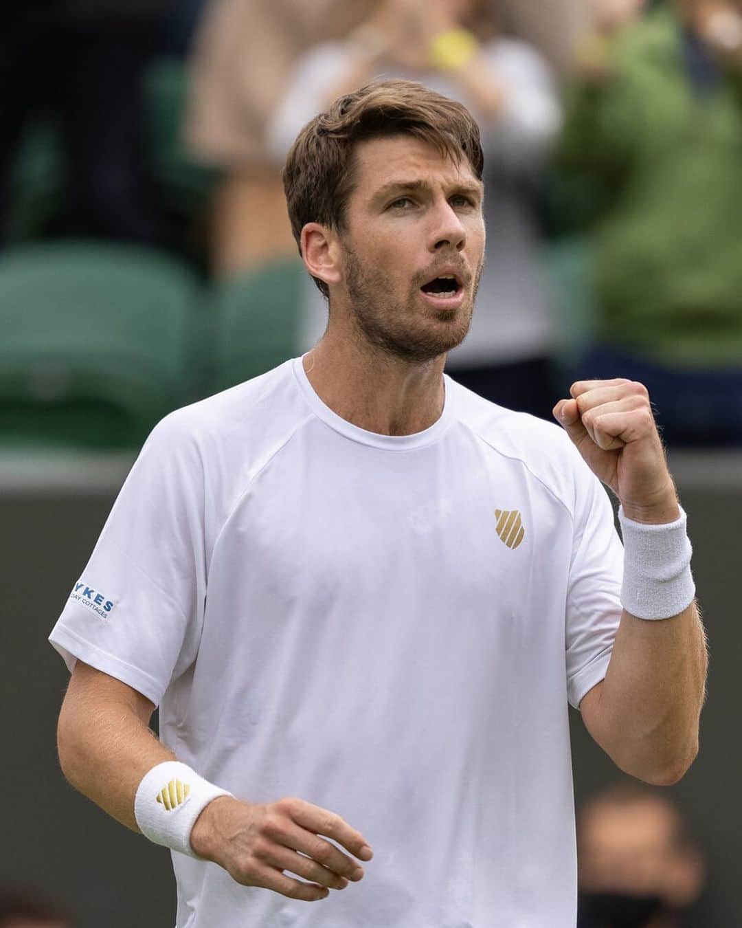 キャメロン・ノリーのインスタグラム：「Nice to back out there and to come through that 👍💪 straight back on tomorrow 🌊🌊 @wimbledon」