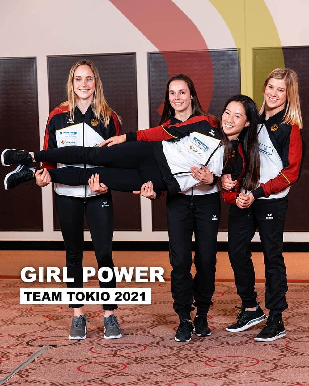エリザベト・ザイツのインスタグラム：「Girls, Girls, Girls - Team Tokio 2021 🤩   #olympicgames #team #nationalteam #gymnastics #ready @olympics   📸 @deutscherturnerbund」