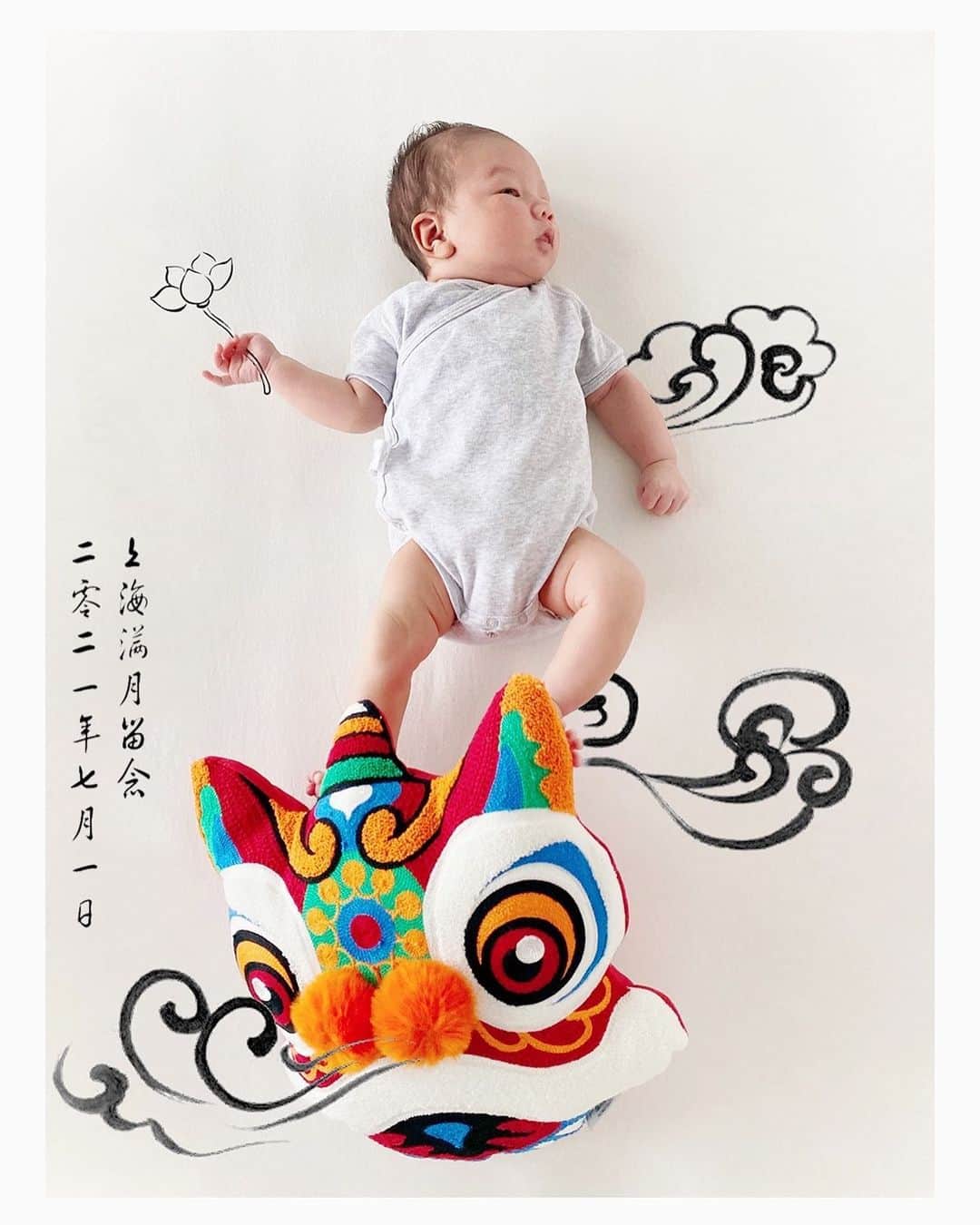 フェイフェイ・サンのインスタグラム：「My baby Kenken say hi #onemonthbaby 🤗肯肯今天满月啦👶🏻」