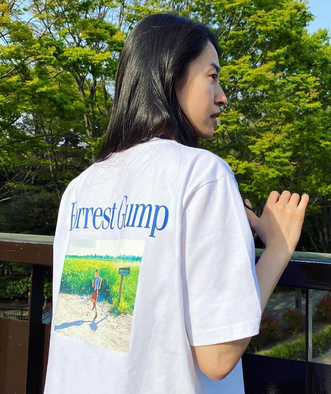 田辺桃子さんのインスタグラム写真 - (田辺桃子Instagram)「雨だから晴れの日補給~ 最近おきにのTシャツゲットした ⁡ 今年はタンスで目があった時に パッと心が躍るようなTシャツ集めます✊🏻🌻 ⁡ ⁡ #モモコフク」7月1日 12時46分 - momoko__tanabe