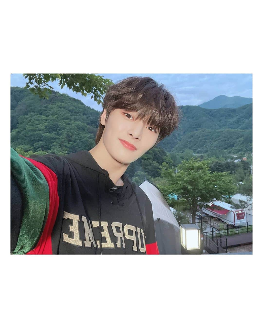 Stray Kidsさんのインスタグラム写真 - (Stray KidsInstagram)「1일이다 #StrayKids#STAY#IN스타그램#🦊」7月1日 20時32分 - realstraykids