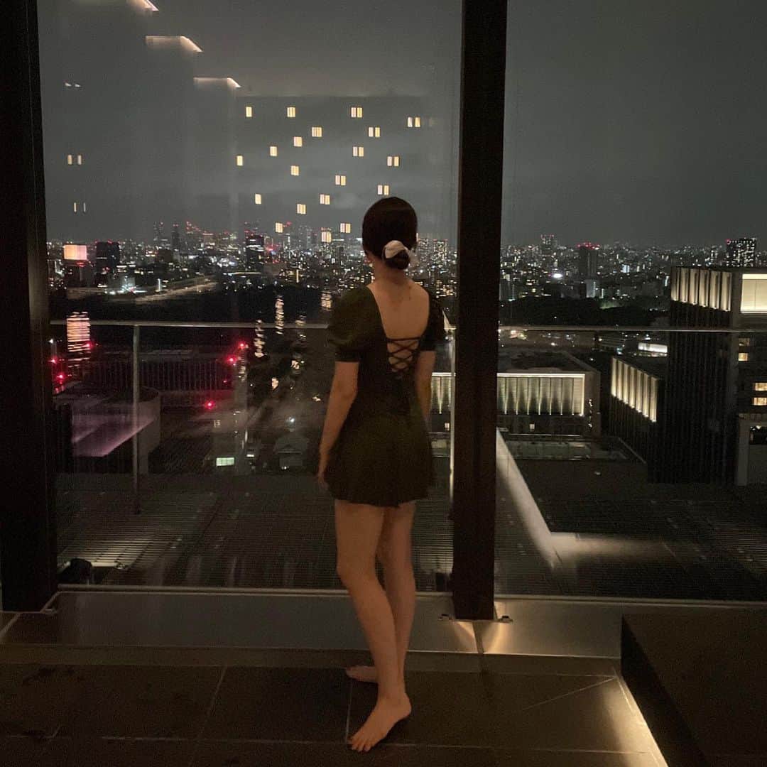加藤愛里クリスティーナのインスタグラム：「水着大嫌いな私でも めちゃくちゃ安心して着れた  そして、やっぱめちゃくちゃ可愛かった そして、かれぴウケも自分ウケも良い  最高！ プール貸切も最高！」