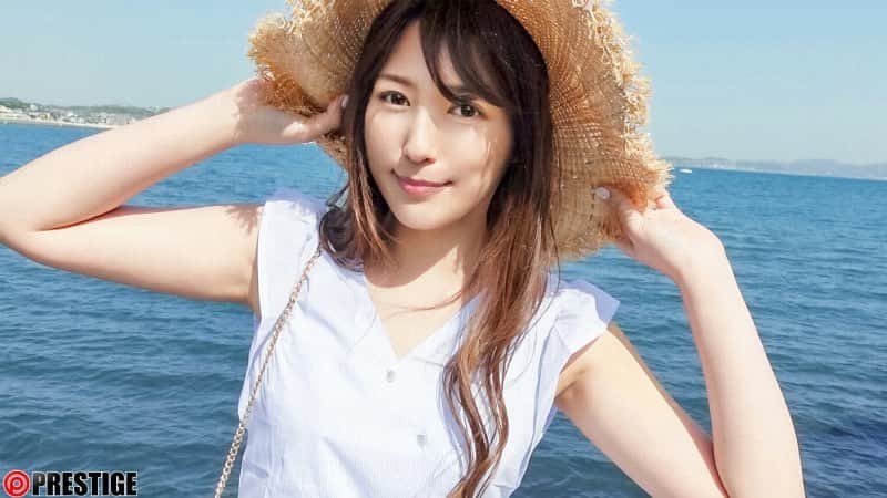 愛音まりあのインスタグラム：「新作見てくれたかな〜？？  #デート　#鎌倉　#江ノ島　#海　#新作発売中」
