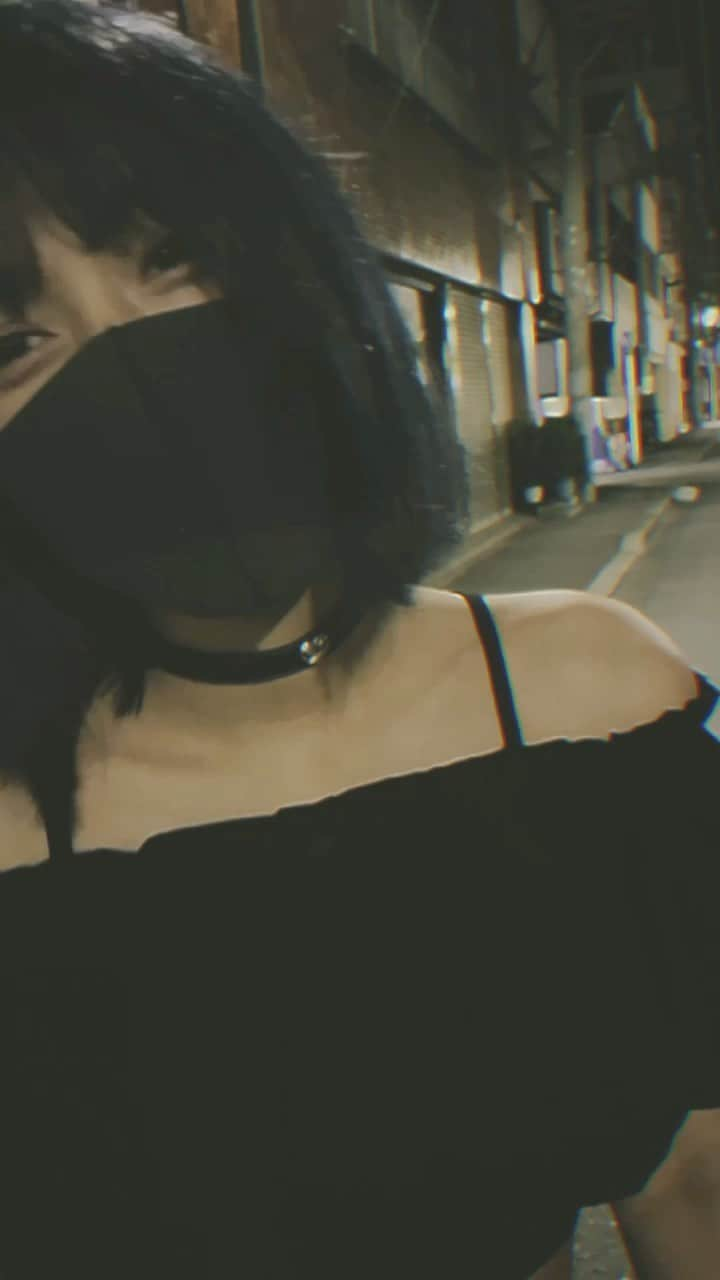 原田まゆのインスタグラム：「夏に思い出されるような女の子になりたいね〜 #TikTok#韓国ファッション #韓国コーデ」