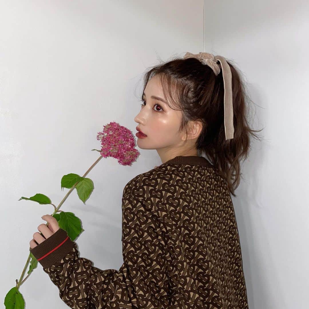 南りほのインスタグラム：「おやすみ😴💤🥀 雨ばかりだけど明日も頑張ろ〜ねみんな🤎」