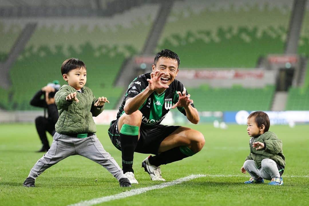 今井智基のインスタグラム：「I extended my contract with Western United FC for next three years. I am super happy to be able to continue my football journey with this club. I appreciate the club that needed me and everyone who supported me!! Thank you very much.  WesternUnitedFCと3年で契約延長しました。 来シーズンからもこのクラブでプレーすることができてとても嬉しく思っています。 自分を必要としてくれたクラブ、そしてサポートしてくれた全ての人に感謝しています！  #WUFC #Australia #Melbourne #日本の皆さん遊びに来てね」