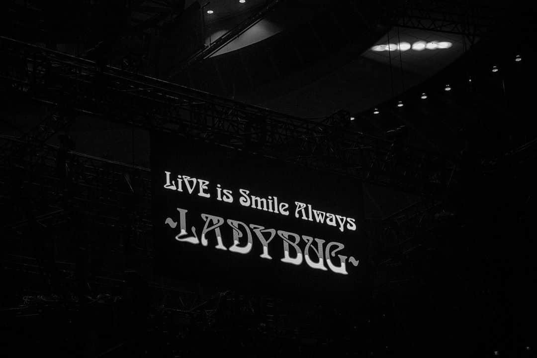 LiSAさんのインスタグラム写真 - (LiSAInstagram)「LiVE is Smile Always〜LADYBUG〜@ぴあアリーナMM(横浜) よろしくお願いします。 #LADYBUGツアー」7月31日 16時55分 - xlisa_olivex