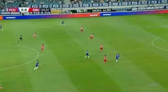 ウーゴ・ヴィエイラのインスタグラム：「@pepeebauza ⚽️💪👌」