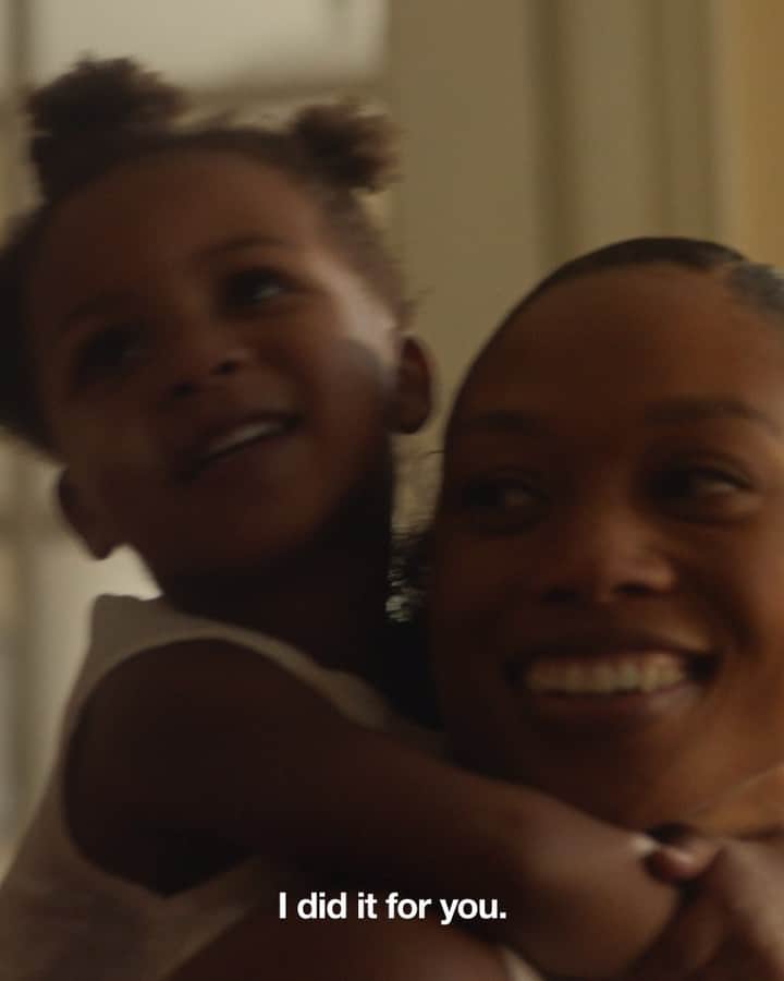 アリソン・フェリックスのインスタグラム：「I see my legacy when I look at my daughter Camryn. These are the moments I want her to remember – like I remember the time my mom spent with me every morning. These are the moments that make a legacy #whatsyourlegacy」