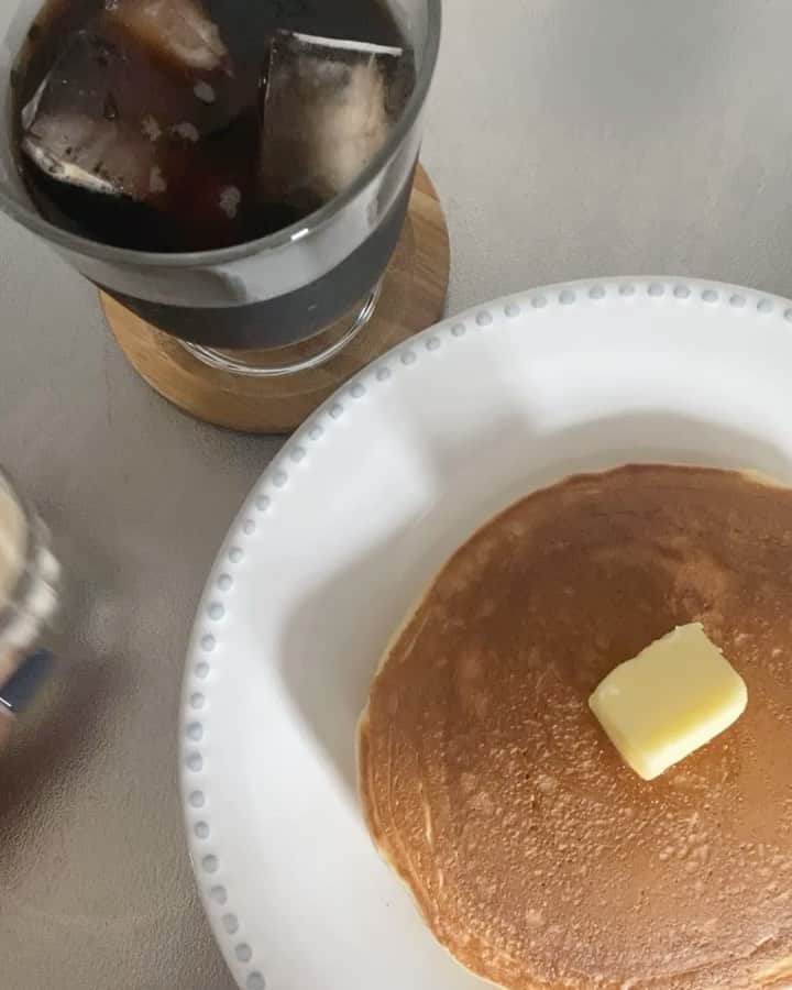 吉田佳菜のインスタグラム：「ㅤㅤㅤㅤㅤㅤㅤㅤㅤㅤㅤㅤㅤ ㅤㅤㅤㅤㅤㅤㅤㅤㅤㅤㅤㅤㅤ hot cake & soy llatte 🥞☕️ ㅤㅤㅤㅤㅤㅤㅤㅤㅤㅤㅤㅤㅤ ㅤㅤㅤㅤㅤㅤㅤㅤㅤㅤㅤㅤㅤ #ちわこの休日 #ホットケーキ #ソイラテ」