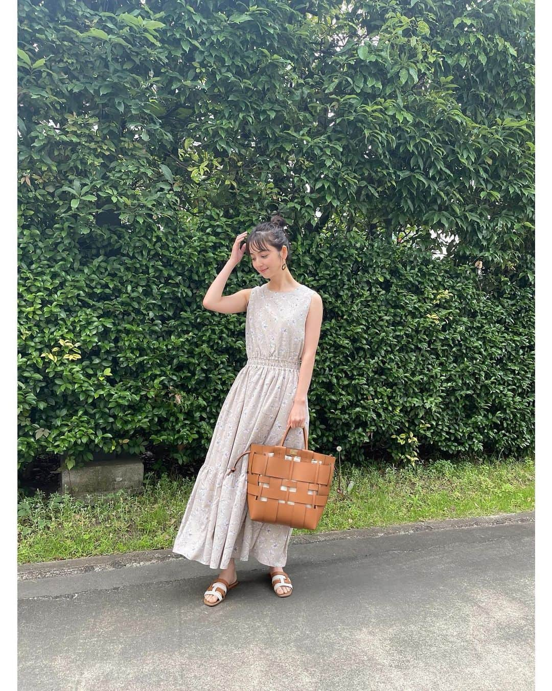 佐々木希さんのインスタグラム写真 - (佐々木希Instagram)「私服。 one-piece #iNtimite bag #zanchetti  sandal #Hermes pierce #JILSANDER」7月31日 13時29分 - nozomisasaki_official