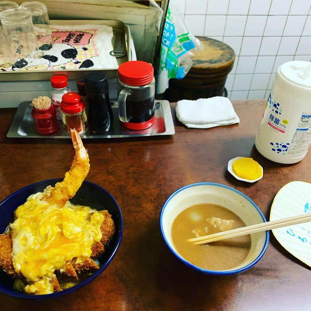 金村義明さんのインスタグラム写真 - (金村義明Instagram)「久しぶりの赤心へ！ 初カツ丼、定番豚汁！お母さんからの海老フライ！ 超劇美味い😋😋😋 予約してた、整体へ！ 中々やるなー！ ナイストレーナー スッキリシャキッとしました！ 有難う、感謝！」7月31日 14時19分 - yoshiaki_kanemura