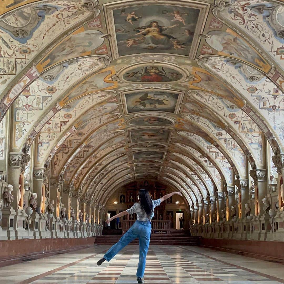 石田ニコルさんのインスタグラム写真 - (石田ニコルInstagram)「Münchner Residenz  #ドイツ #ミュンヘンレジデンス #思い出写真」7月27日 18時19分 - nicole_ishida