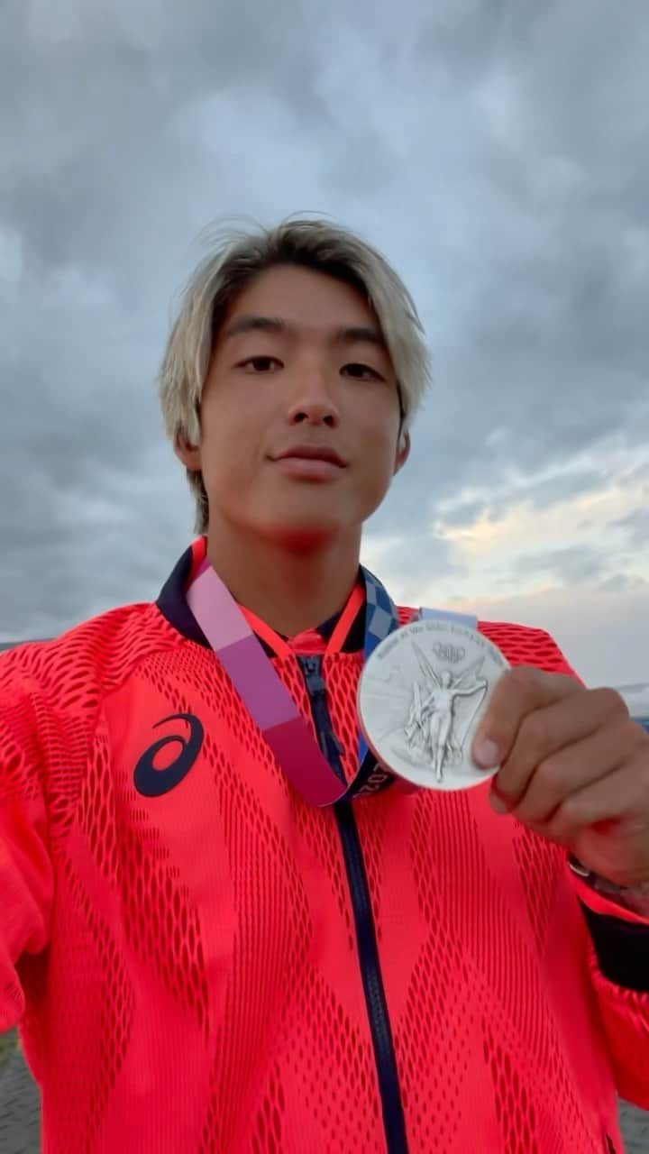 五十嵐カノアのインスタグラム：「🥷🥈🙏🏼」
