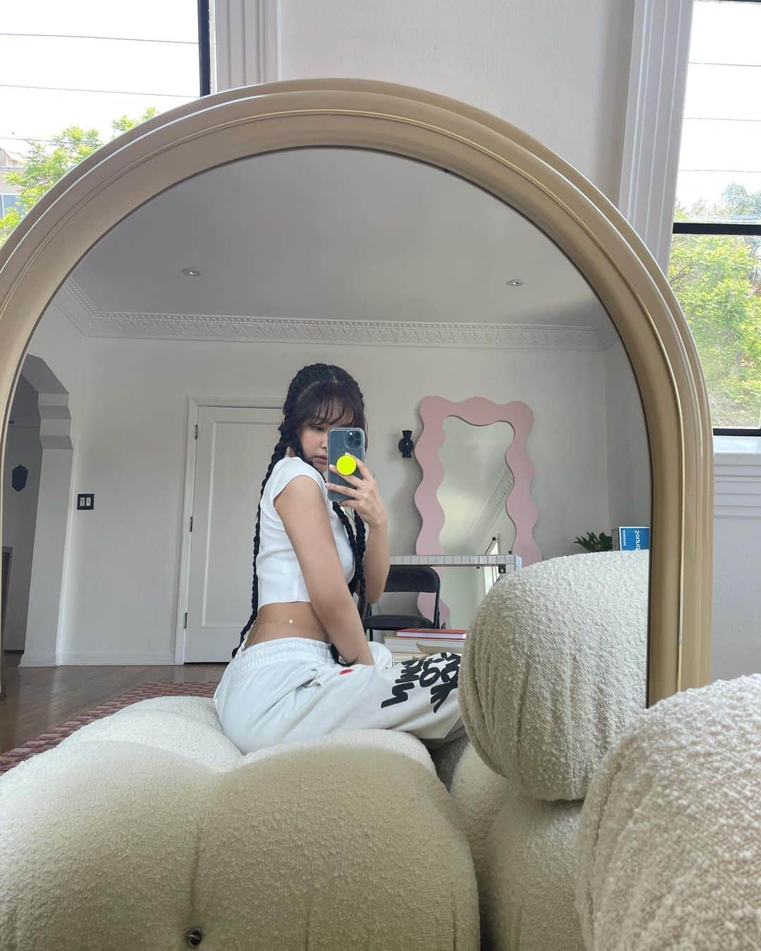 ジェニーさんのインスタグラム写真 - (ジェニーInstagram)「Daydreamin about this day」7月27日 14時10分 - jennierubyjane