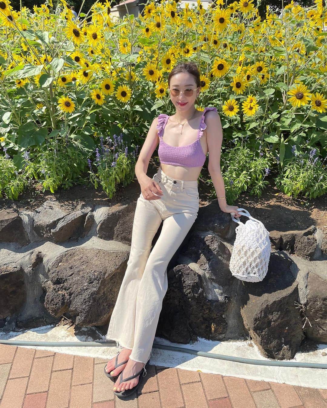 Ruuのインスタグラム：「🌻🌻🌻🌻🌻🌻🌻🌻🌻🌻🌻🌻 下田から熱海の途中にふらっとよった場所が想像以上で感動🥺♡  田舎育ちなので自然がいっぱいで空気が美味しいところが心地いい🌿 一生ビーサンの連休でした😹」