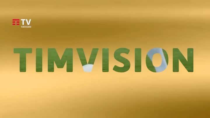 フィリッポ・インザーギのインスタグラム：「Con #TIMVISION hai DAZN con tutta la #SerieATIM e Infinity+ con la UEFA #ChampionsLeague. In più, film, serie TV, cartoni e programmi per tutta la famiglia con la semplicità del TIMVISION Box. Scopri la promo, l’estate te la offre TIM 👉 http://tim.social/offertacalcio_tim #adv」