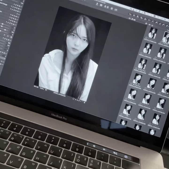 ユジョン のインスタグラム：「오랜만에 촬영인데 ㅅㅣ간이 너무 부족해서 울뻔….. 그래도 매사에 감사합니다🖤」