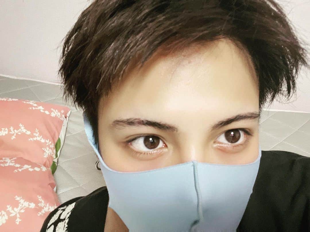 だいきのインスタグラム：「眉毛の薄い部分も馴染んだ！めっちゃ長持ちするしオススメ🙂  #dazzyclinic #デイジークリニック #PR」