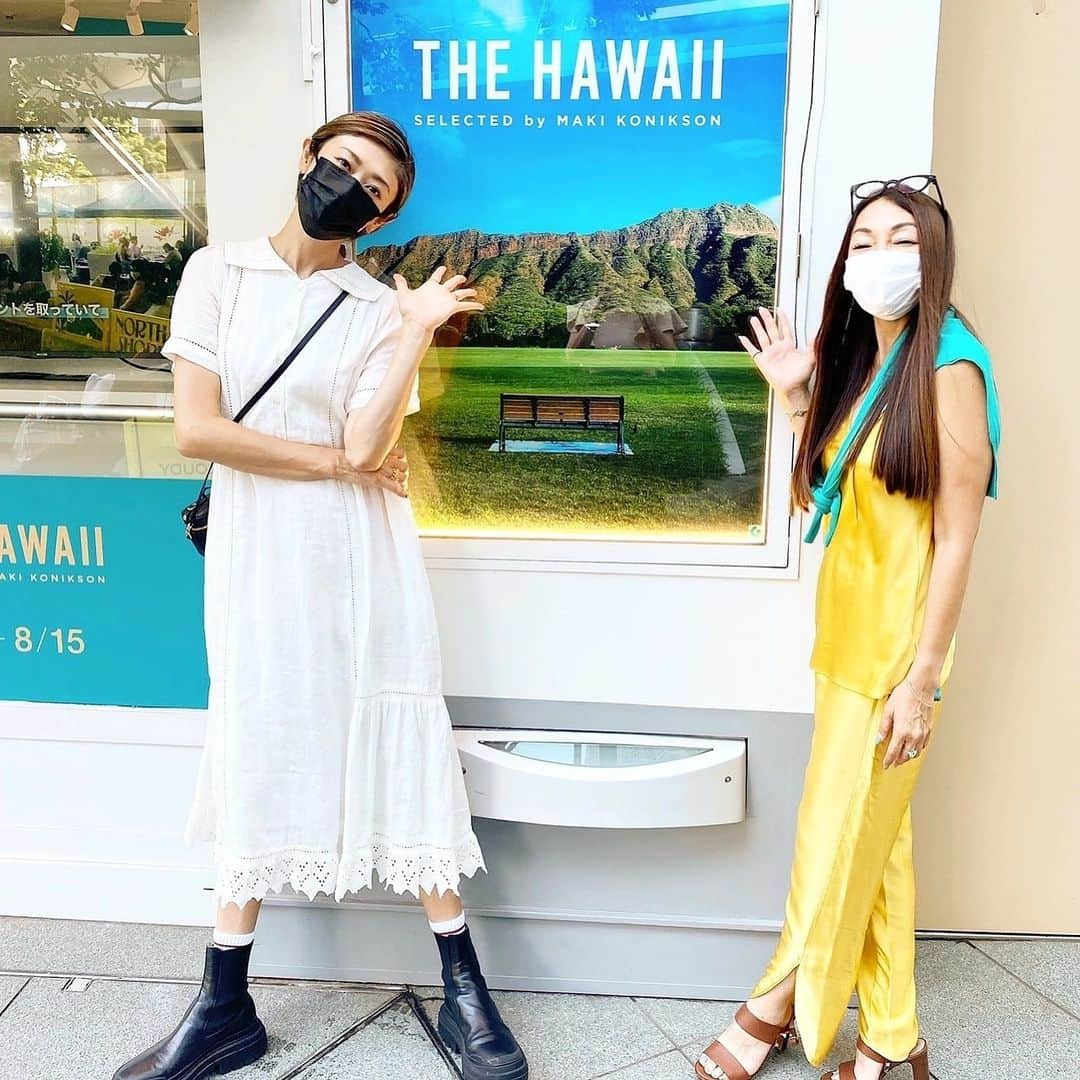 山田優さんのインスタグラム写真 - (山田優Instagram)「六本木にある Hawaiiへ!!!!!!!!!  マキのお家にいるみたい♡♡♡ @makikonikson  Hawaiiに行けない分 ここでHawaiiを充電しました❤️  @malieorganicsjp の香りで癒されました♡♡♡  イベントは8/15までやってるそうなので、遊びに行ってみてねー！  クッキーコーナーは🍪完売してましたが、来週から再入荷！するそうです‼️  六本木ヒルズでやってるよん☀️」7月27日 21時31分 - yu_yamada_