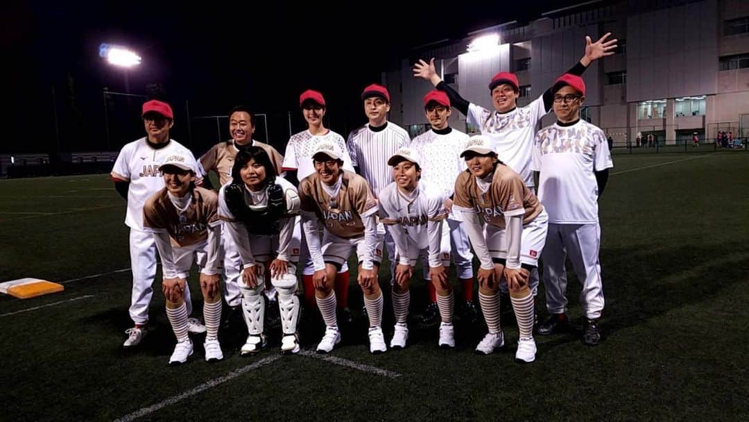 児嶋一哉のインスタグラム：「＃さまぁ〜ずスポーツ #ソフトボール ＃金メダル #おめでとうございます #自慢」