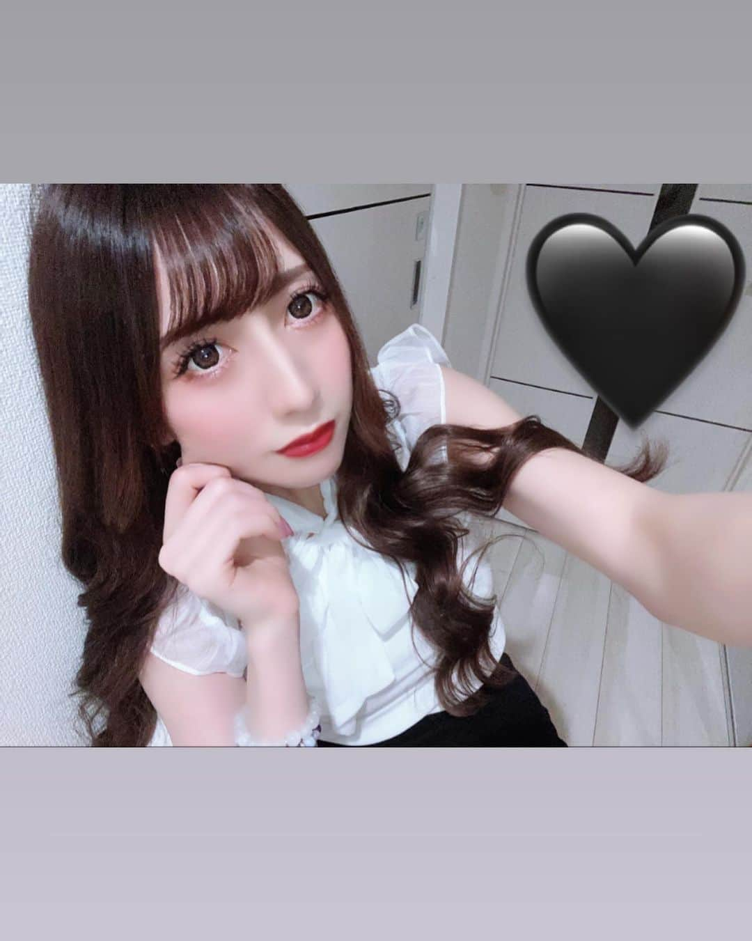 漆川しずくのインスタグラム：「髪の毛染めたから自撮りしたよん😈 最近MIIAばっかり着ちゃう👯‍♀️  #にゅーからー🦄💜 #newcolor #miia #またまたキッチン #言わなきゃバレないのに言う #自撮り #セルフィー #びゅーてぃーかむしか勝たん #新宿 #銀座 #キャバ嬢 #ホステス」