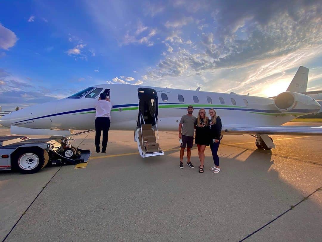 ジェシカ・コルダのインスタグラム：「@flyprvt making travel days so much easier ❤️」