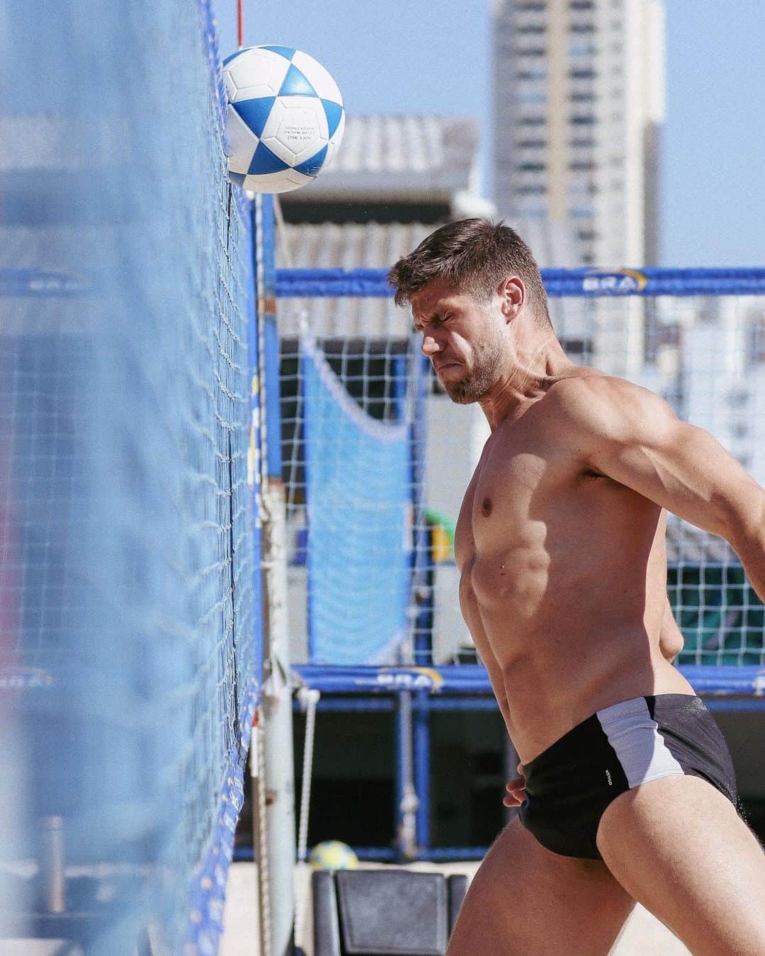Jonas Sulzbachのインスタグラム：「Se não fizer careta não tem graça 😖 kkkkk.  Fotos: @duduvrc  📍: @brasportsoficial」