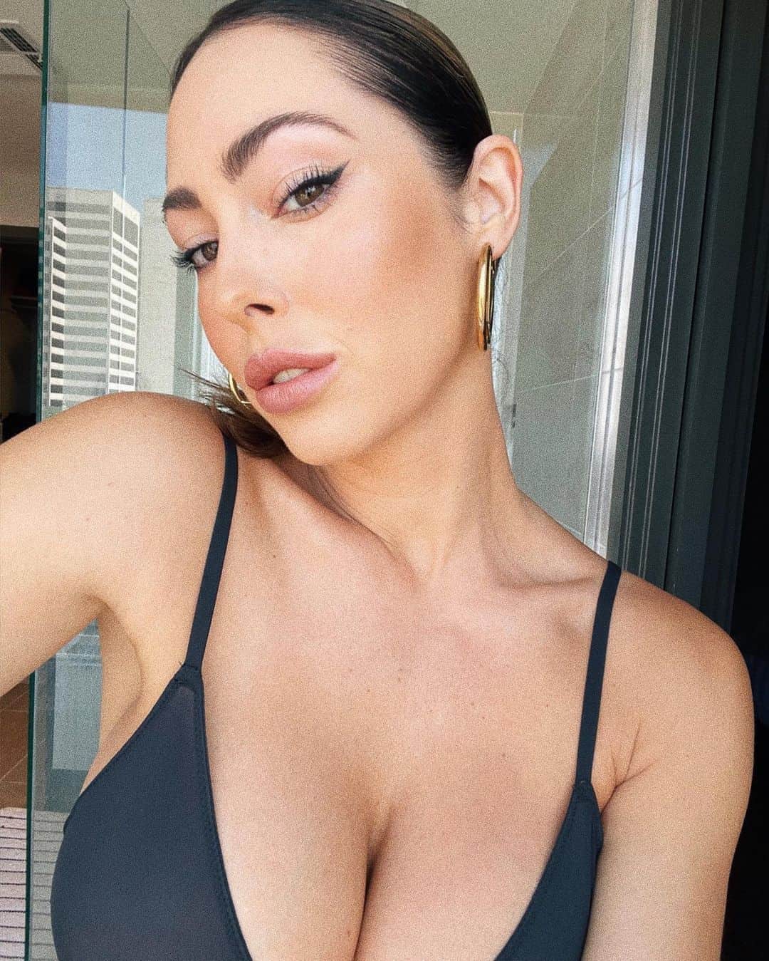 ホープ・ビールのインスタグラム：「Bye, Hi🖤」