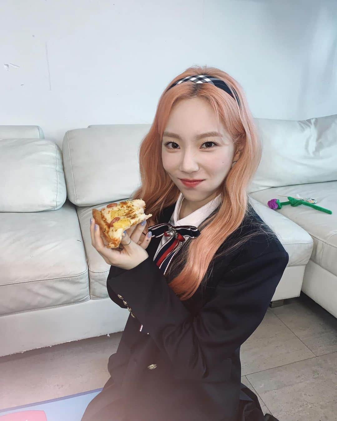 テヨン さんのインスタグラム写真 - (テヨン Instagram)「청년피자 먹고 응원도 열심히💙🍕 #청년피자 @y_manpizza」7月28日 12時26分 - taeyeon_ss