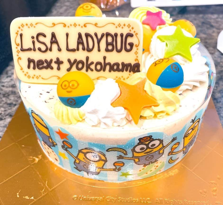 LiSAさんのインスタグラム写真 - (LiSAInstagram)「今週も　#スクールオブロック　ありがとうございましたっ👩‍🏫 さて、今週末は　#LADYBUGツアー  5公演目っ🐞🐞🐞🐞🐞横浜ですっ🐼よろしくねっ☻ #アイスケーキワンホール食べれる  TOKYO FM（JFN全国38局ネット）「SCHOOL OF LOCK!」にて「HADASHi NO STEP」をオンエア  ▼配信 lisa.lnk.to/hadashinostep  ▼CD予約 LiSA.lnk.to/hadashi_cd #LiSA #ハダシノステップ #スクールオブロック」7月28日 23時33分 - xlisa_olivex