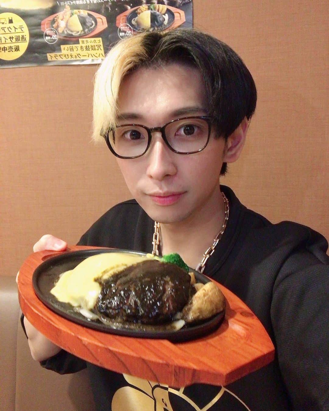 Hikaru（ヒカル）さんのインスタグラム写真 - (Hikaru（ヒカル）Instagram)「ジョイフルの店舗で食べてきました！  冗談抜きで美味かった🥺」7月28日 23時35分 - tadanokarisuma