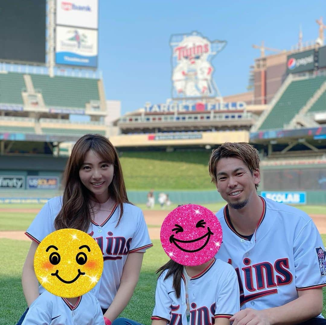 前田早穂のインスタグラム：「⚾️Twins Family Day 2021⚾️ 娘も息子もフィールドを走り回って、沢山遊んで大喜びでした🥰」