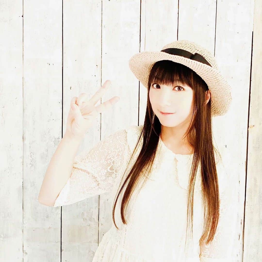 堀江由衣さんのインスタグラム写真 - (堀江由衣Instagram)「.  夏休み記念その9♪  カレンダー撮影の時の写真です♪ 7月くらいをイメージした写真です♪ 実はお天気があんまり良くない日でした（笑）」7月28日 16時12分 - yuihorie_official