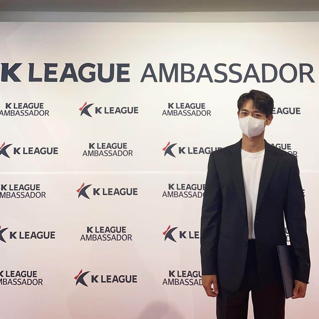 チェ・ミンホさんのインスタグラム写真 - (チェ・ミンホInstagram)「K LEAGUE AMBASSADOR. . . . . love football, love k league」7月28日 17時25分 - choiminho_1209