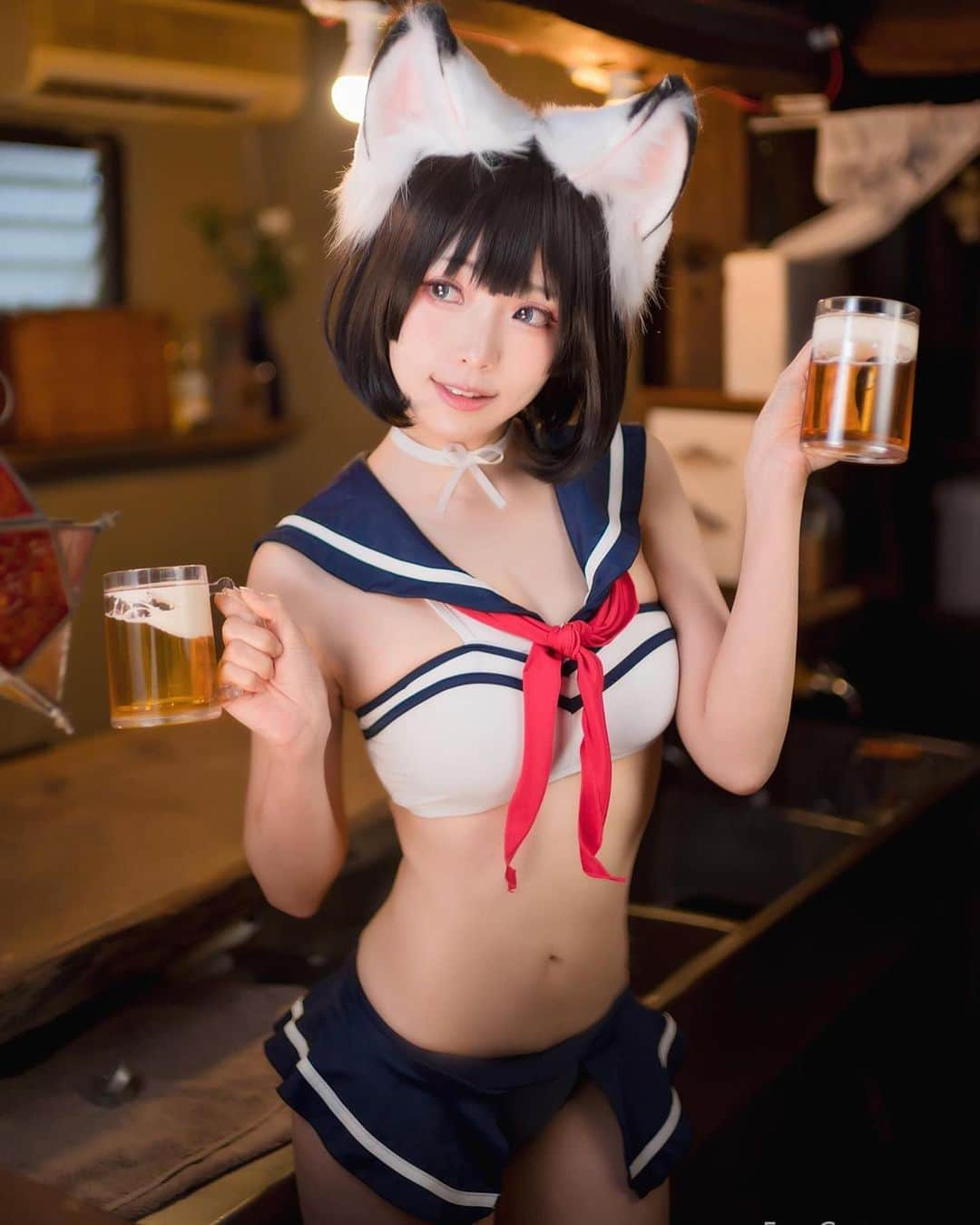 Elyさんのインスタグラム写真 - (ElyInstagram)「Welcome to Kemomimi Izakaya! 4days left!Full photo set ➤ link in bio  「いらっしゃいませ♪ようこそケモミミ居酒屋へ！🍻」  歡迎來到獸耳居酒屋！ 7月的訂閱倒數最後4天囉～連結🔗在自介 　　　　∧∧ ∩ 　　　 (`･ω･)/ 　　⊂　　ノ 　　　(つノ 　　　 (ﾉ  #elycosplay  #dailyely #elydaily #blessed #sailor #セーラー服  #cosplay #originalcharacter #swimsuit #furryears」7月28日 17時26分 - eeelyeee