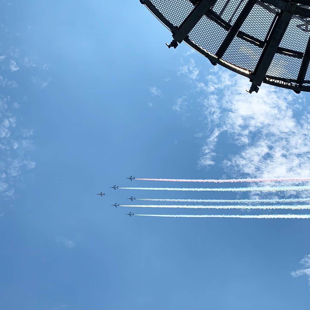 池田信太郎のインスタグラム：「Blue Impulse&Tokyoskytree✈️🌏 #tokyoskytree」