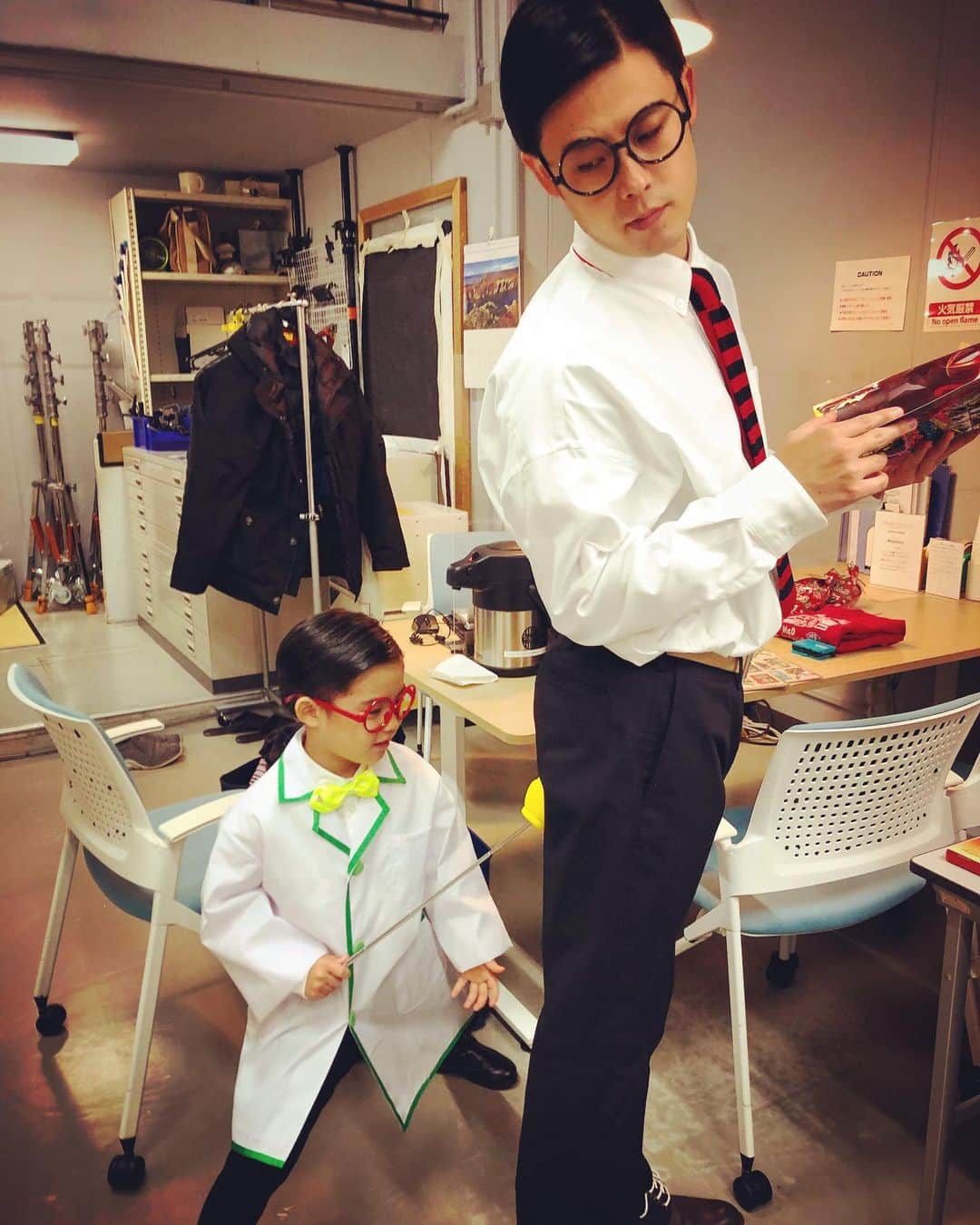 篠宮暁さんのインスタグラム写真 - (篠宮暁Instagram)「小一の息子と一緒に載せていただきます。 #小学一年生9月号  #もじのみやはかせ」7月28日 19時02分 - shinomiyaakira