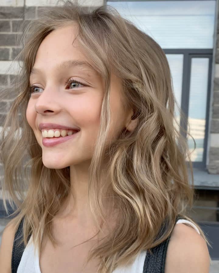 アンナ・ヴァワガさんのインスタグラム動画 - (アンナ・ヴァワガInstagram)「Where are you from?」7月28日 19時06分 - annapavaga