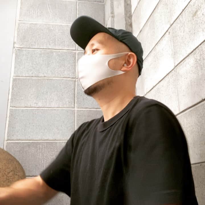 大岡源一郎のインスタグラム：「School !!!  #右手中抜き難しい #gennoziドラム修行」