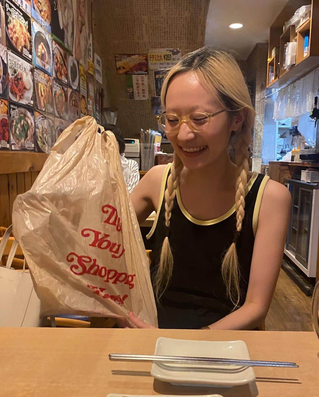 柴田紗希さんのインスタグラム写真 - (柴田紗希Instagram)「ご飯食べてトコトコ散歩🍋🌻🐆 はなちゃん可愛いのんくれたうれしくてわくわくだありがとう〜♡♡♡」7月28日 19時42分 - shibasaaki